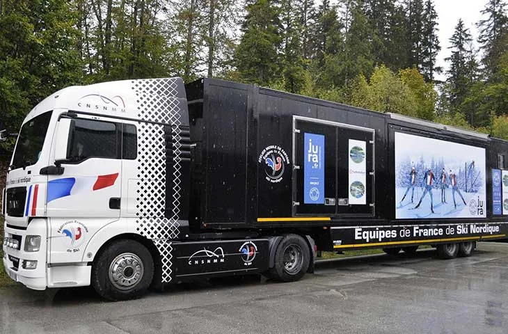 Camion de l'équipe de France de ski nordique